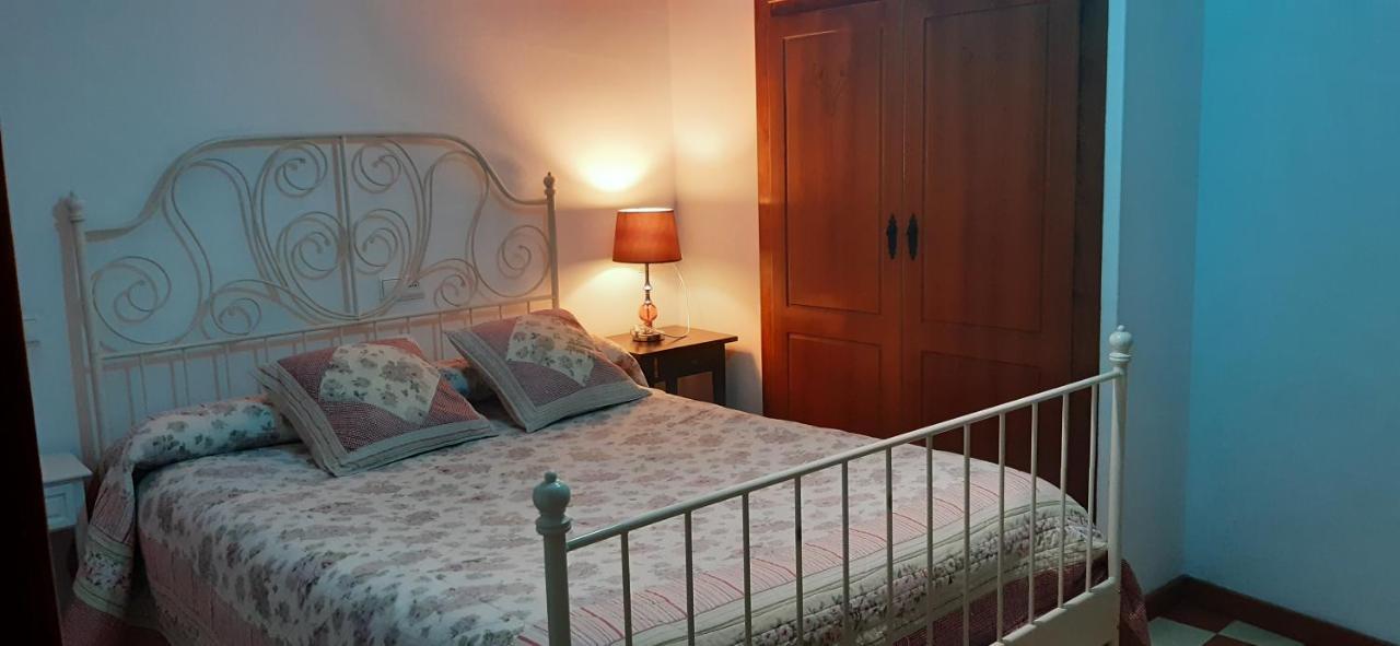 Suite La Plaza Letur Exterior photo